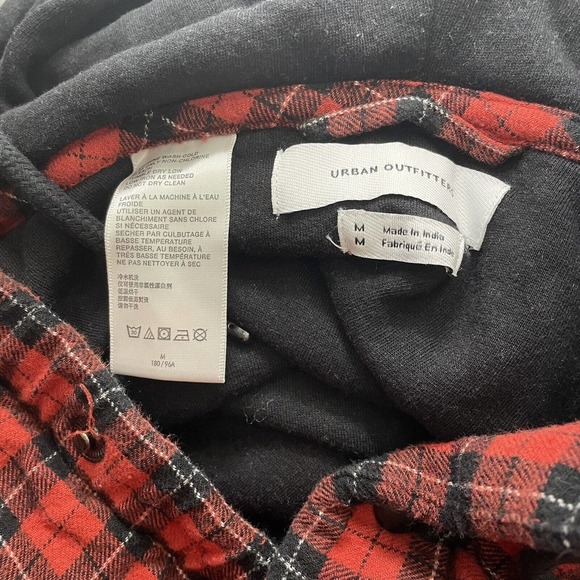 Urban Outfitters Heavy Hoodie Womens Medium Red Plaid Button Up Sweatshirt - Picture 2 of 12